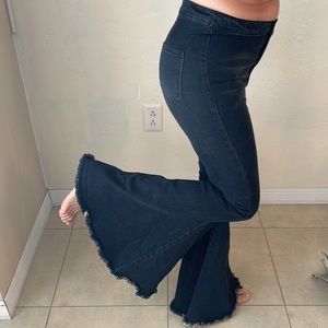 Super Bell Bottom High Waisted Fringe Hem Stretch Jeans